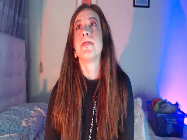 Live sex webcam photo for Mistyyraven #272718036