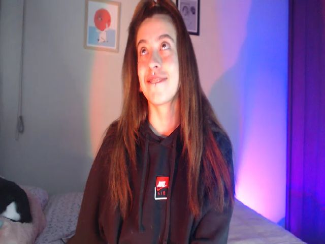 Live sex webcam photo for Mistyyraven #272738100