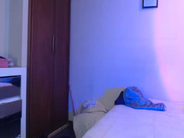 Live sex webcam photo for Mistyyraven #274111211