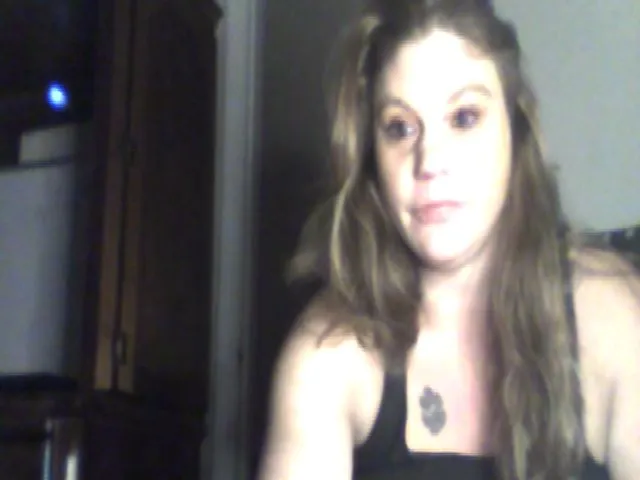 Live sex webcam photo for MizzKitty24 #272367932