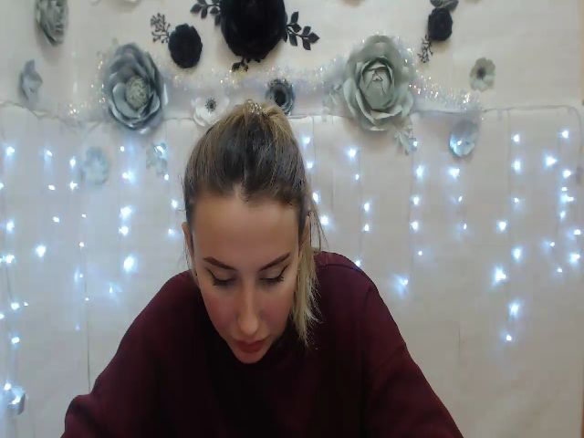 Live sex webcam photo for ModestBlonde #271776045