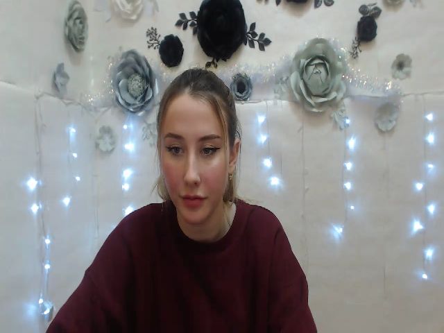 Live sex webcam photo for ModestBlonde #271776217