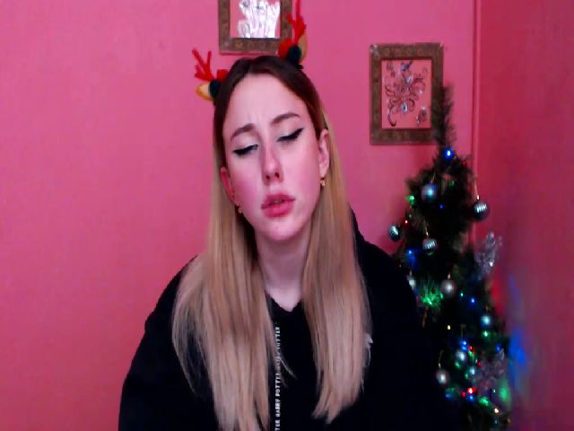 Live sex webcam photo for ModestBlonde #271784881