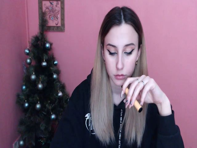 Live sex webcam photo for ModestBlonde #271896942