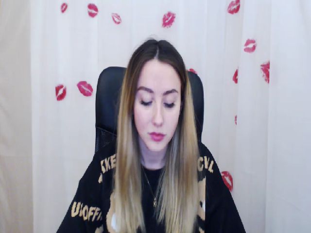 Live sex webcam photo for ModestBlonde #272147778