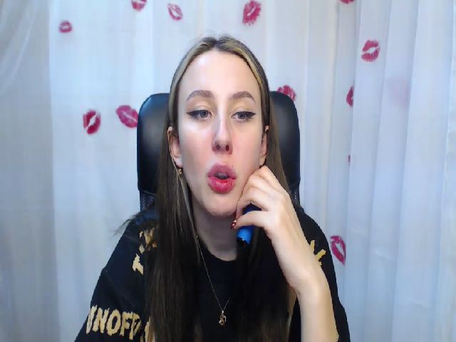 Live sex webcam photo for ModestBlonde #272500389