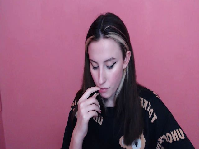 Live sex webcam photo for ModestBlonde #272644953