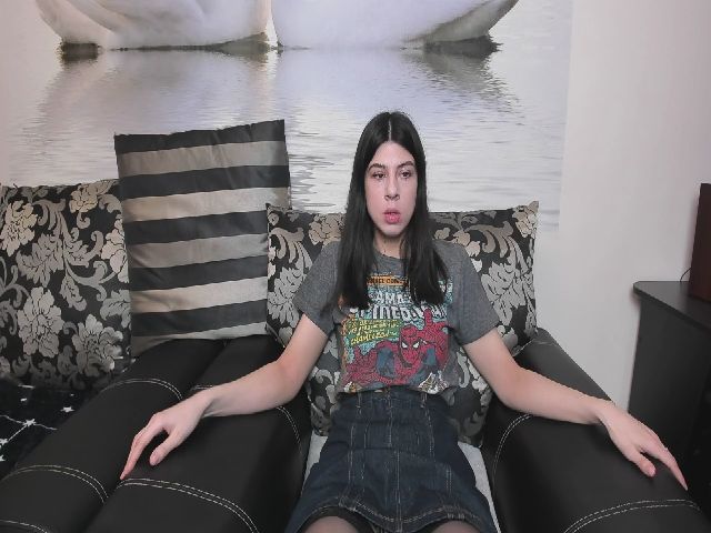 Live sex webcam photo for Molaganna #272478335