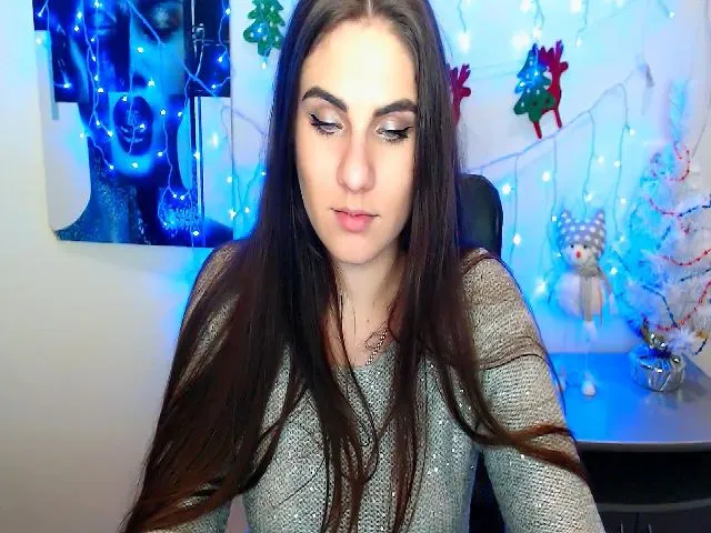 Live sex webcam photo for MollyKiss_ #271912468