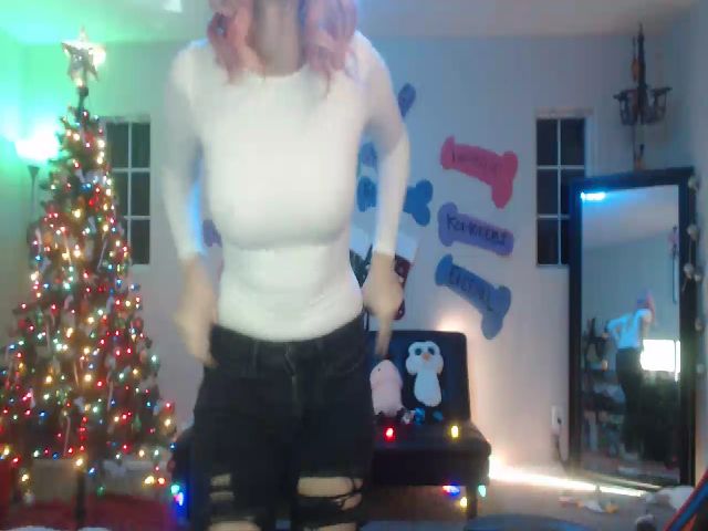 Live sex webcam photo for MollyMeowz #271916503