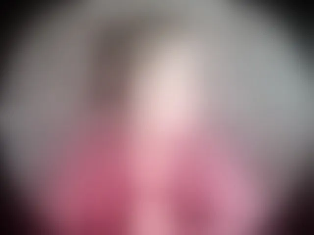 Live sex webcam photo for MollyMey #272167691
