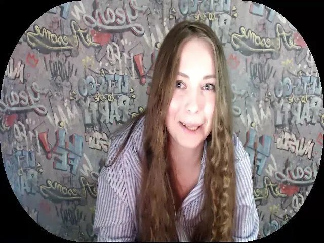 Live sex webcam photo for MollyMey #272302177