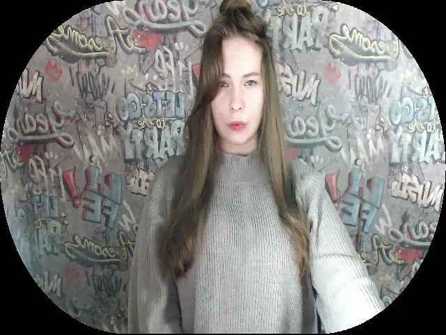 Live sex webcam photo for MollyMey #272376939