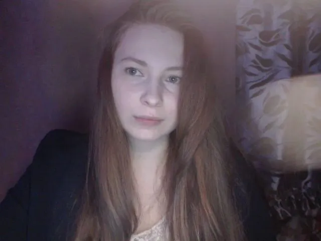 Live sex webcam photo for MollyMey #272647701