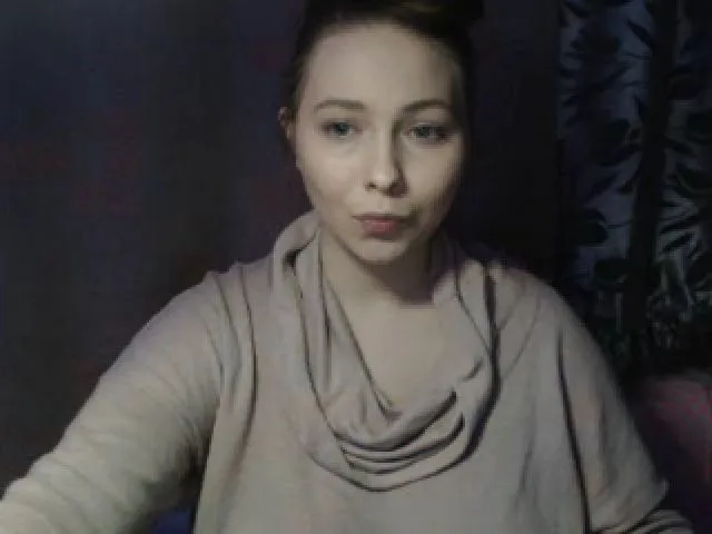 Live sex webcam photo for MollyMey #272747026