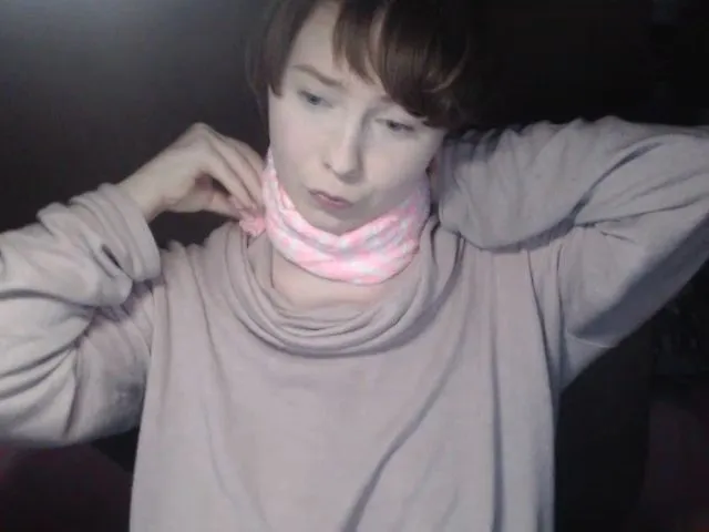 Live sex webcam photo for MollyMey #272822715