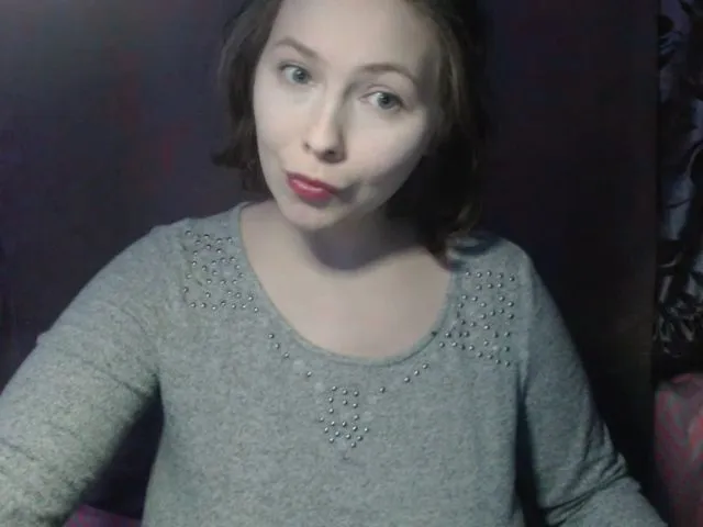 Live sex webcam photo for MollyMey #272844520
