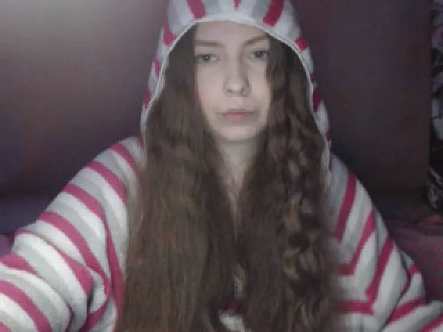 Live sex webcam photo for MollyMey #272965691