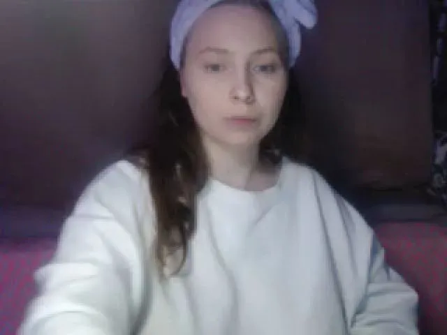 Live sex webcam photo for MollyMey #273077883
