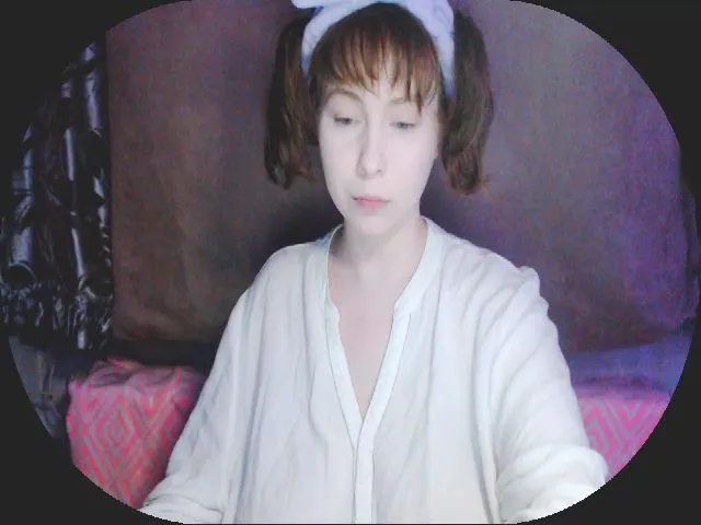 Live sex webcam photo for MollyMey #273361899