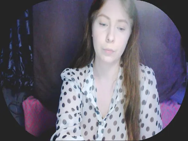 Live sex webcam photo for MollyMey #273386294