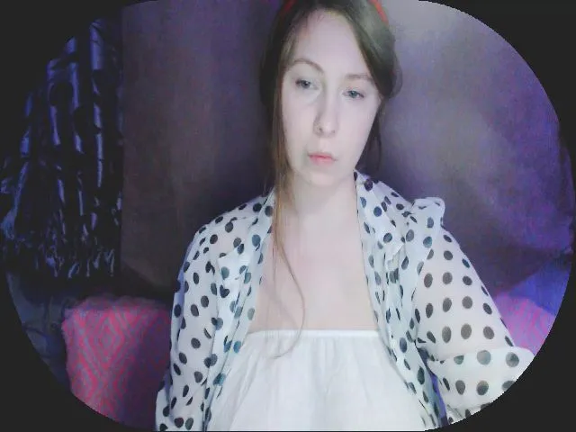 Live sex webcam photo for MollyMey #273398054