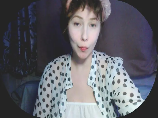 Live sex webcam photo for MollyMey #273464684