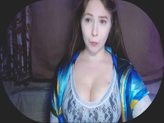 Live sex webcam photo for MollyMey #273485486