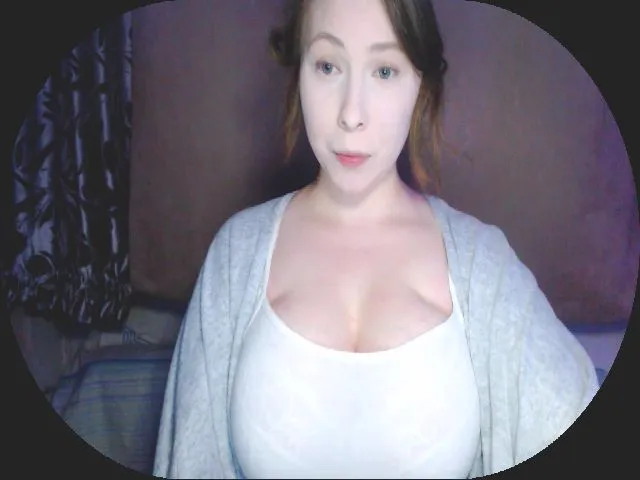 Live sex webcam photo for MollyMey #273506185