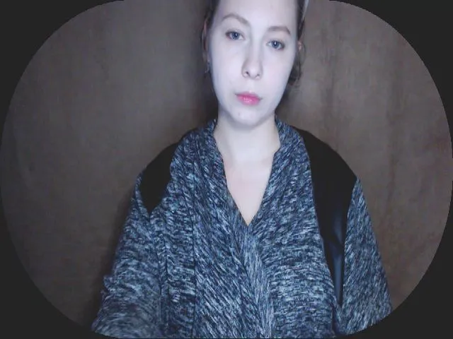 Live sex webcam photo for MollyMey #274001569