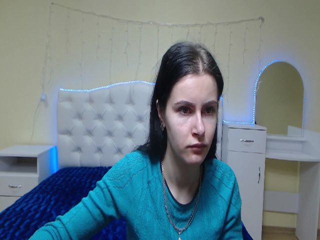 Live sex webcam photo for MollyTravis #272114674