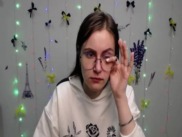 Live sex webcam photo for MollyTravis #273038501