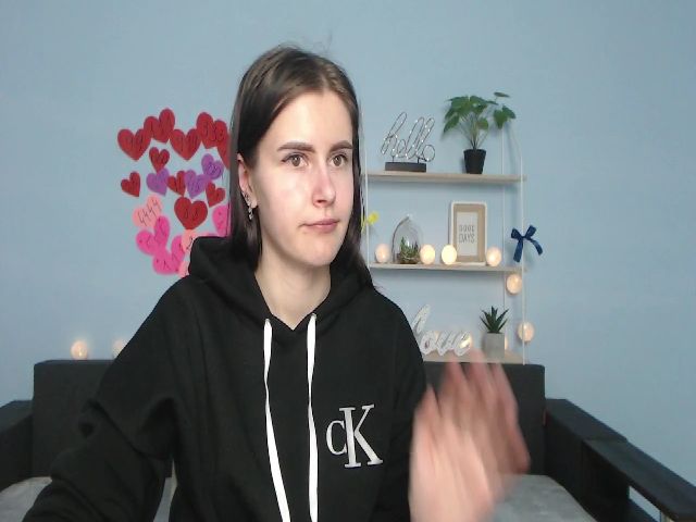 Live sex webcam photo for MollyTravis #273261633