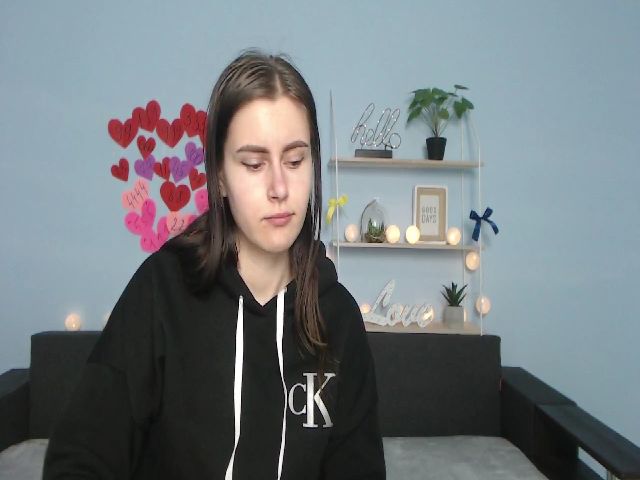 Live sex webcam photo for MollyTravis #273262351