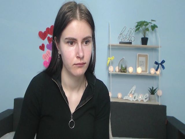 Live sex webcam photo for MollyTravis #273311230