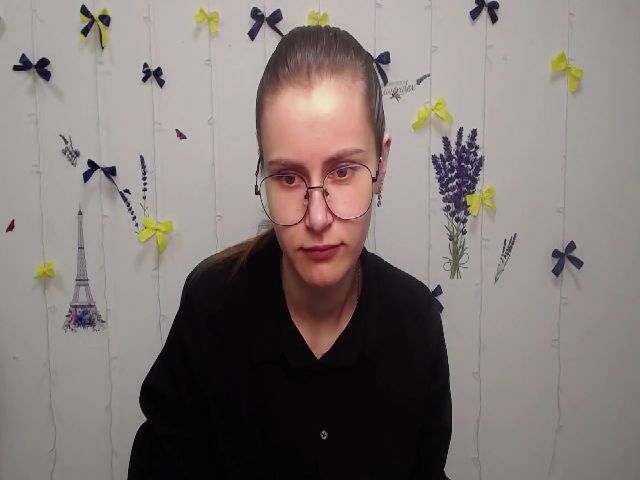 Live sex webcam photo for MollyTravis #273635043