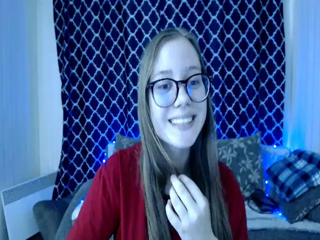 Live sex webcam photo for MollyXss #274001648