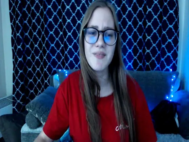 Live sex webcam photo for MollyXss #274021679