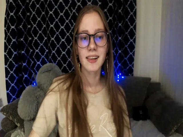 Live sex webcam photo for MollyXss #274156782