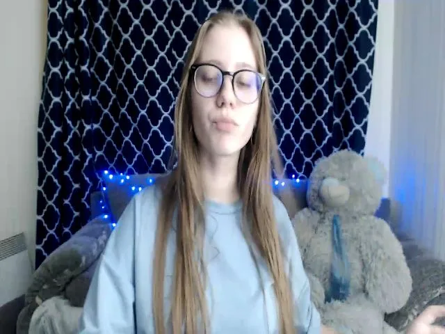 Live sex webcam photo for MollyXss #274197141