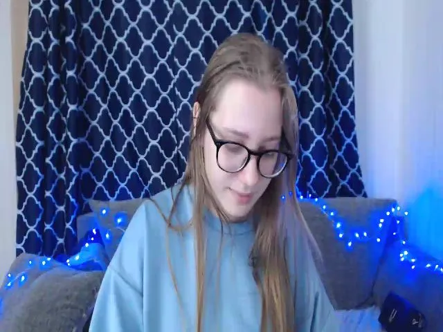Live sex webcam photo for MollyXss #274219962