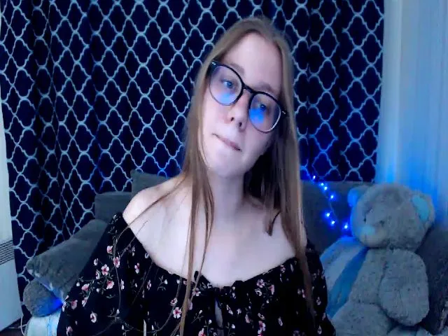 Live sex webcam photo for MollyXss #274341002