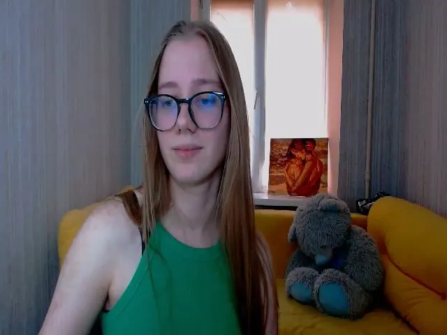 Live sex webcam photo for MollyXss #274585570