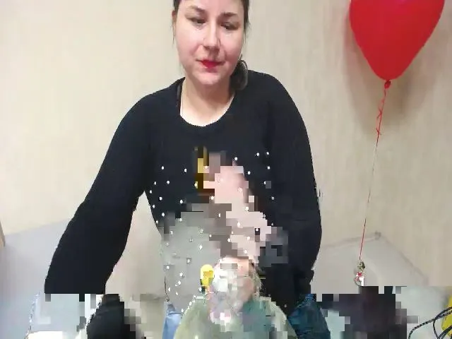 Live sex webcam photo for MonLais #272465132