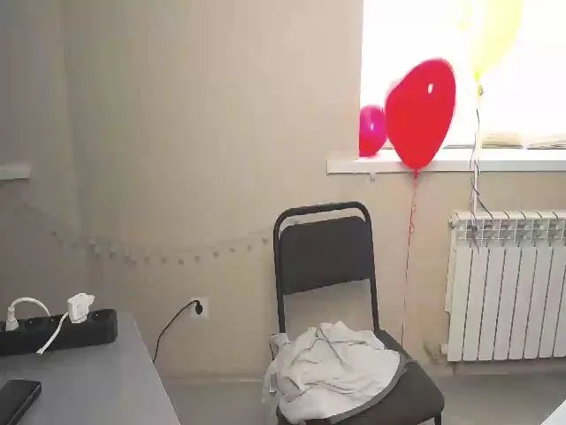 Live sex webcam photo for MonLais #272723752