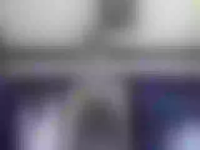 Live sex webcam photo for MonaLisaG #271930842