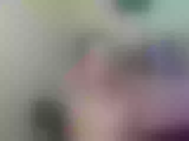 Live sex webcam photo for MonaLisaG #274591578