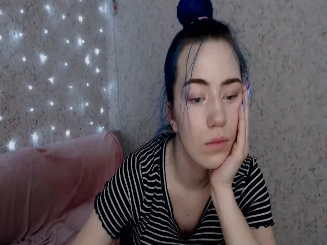 Live sex webcam photo for Monalisa_x #272273638