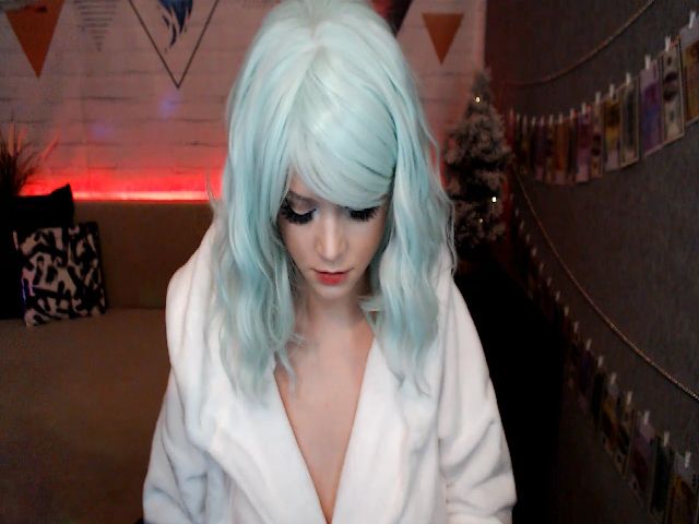 Live sex webcam photo for MonicaHigh #272015024