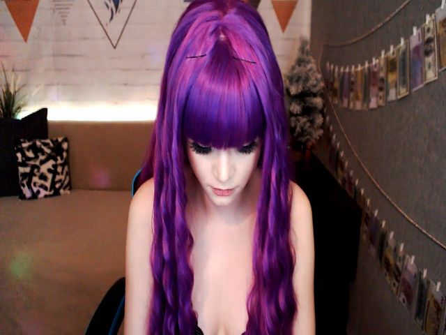 Live sex webcam photo for MonicaHigh #272248172